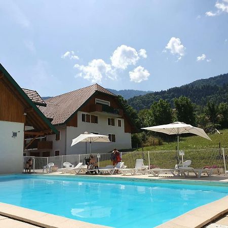 Studio Dans Residence De Tourisme*** Giez Exterior foto